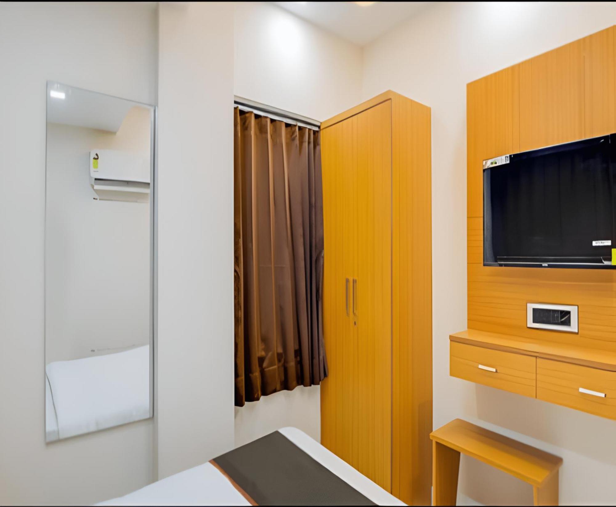 Hotel Exotic Ahmedabad Exterior foto